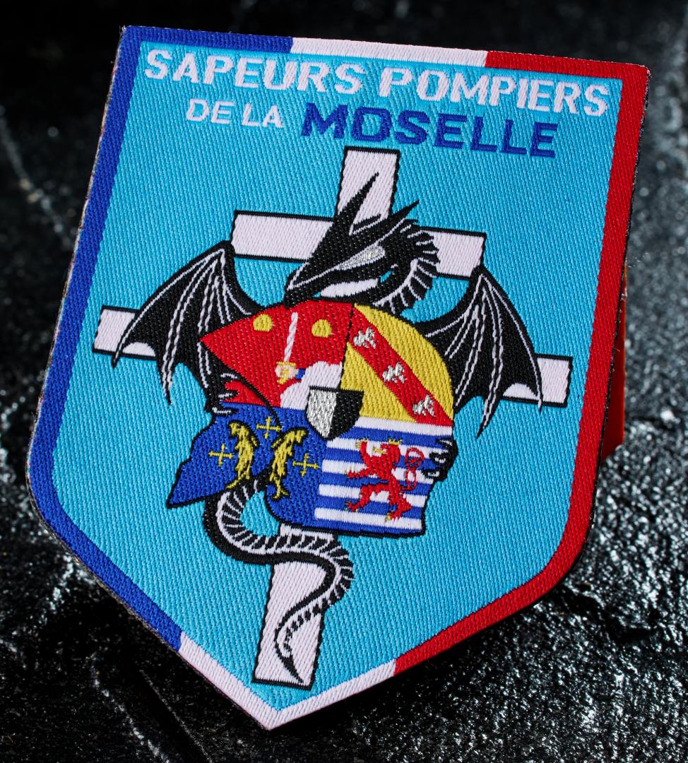 Fabricant écussons tissés, Le Mée-sur-Seine